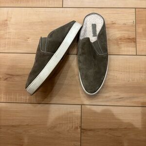 Vince Garvey Olive Suede Shearling Slip-On sneakers